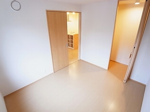 キャトルセゾンF棟 ベッドルーム