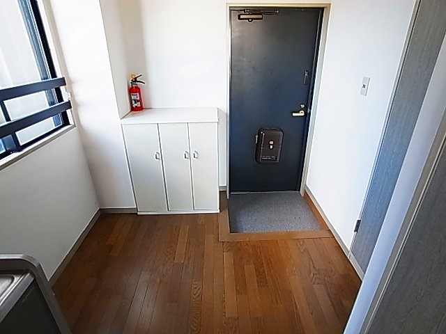 第一正五コーポ 玄関