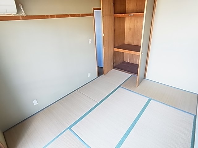 第一正五コーポ ベッドルーム