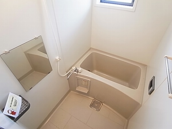 ヴィルヌープⅣ 風呂画像