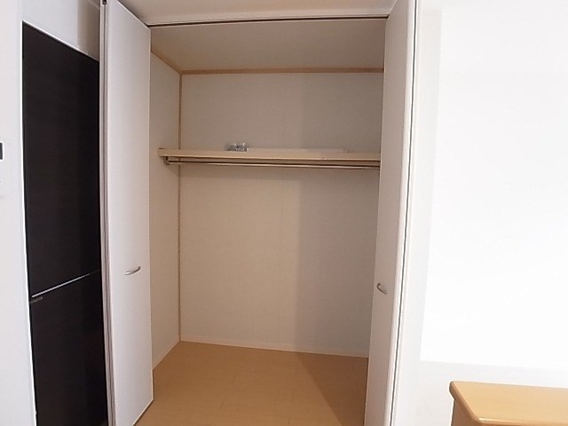 モナリエ　カワムラ その他3