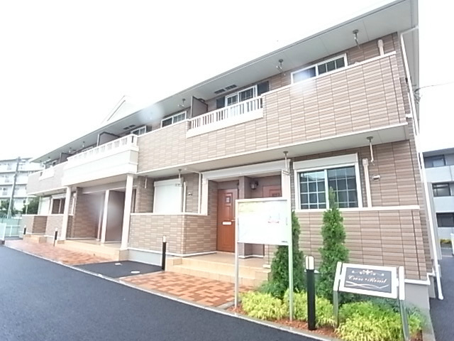 クロス・ロード 203号室 外観