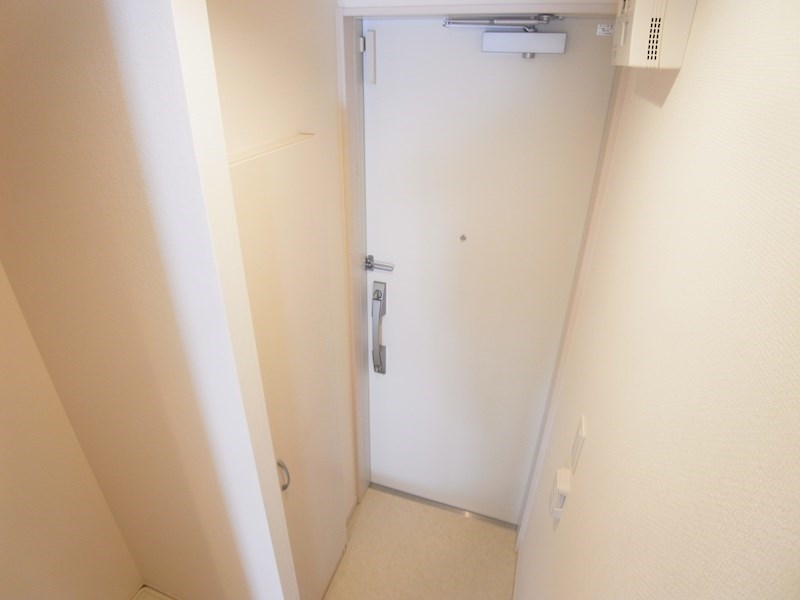 リブリ・柏Ⅱ 玄関