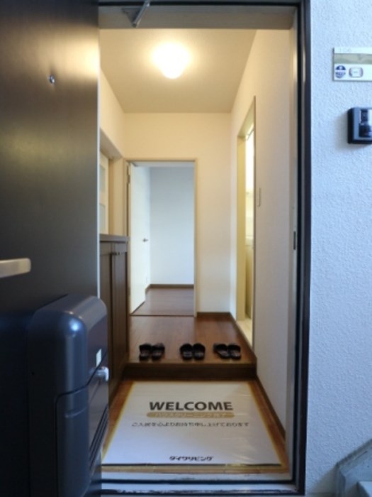 ジャスティス　1番館 玄関