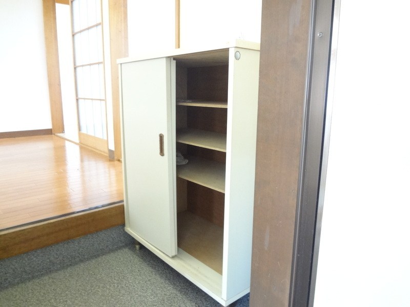 コーポラス・カナイ 玄関