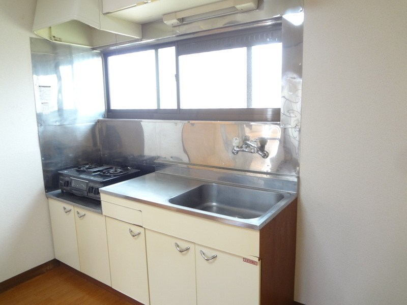 コーポラス・カナイ キッチン