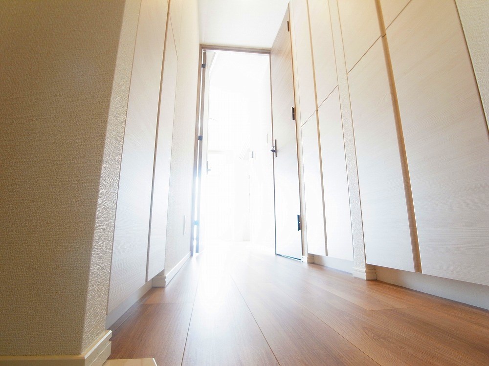 フュージョナル五反野 玄関