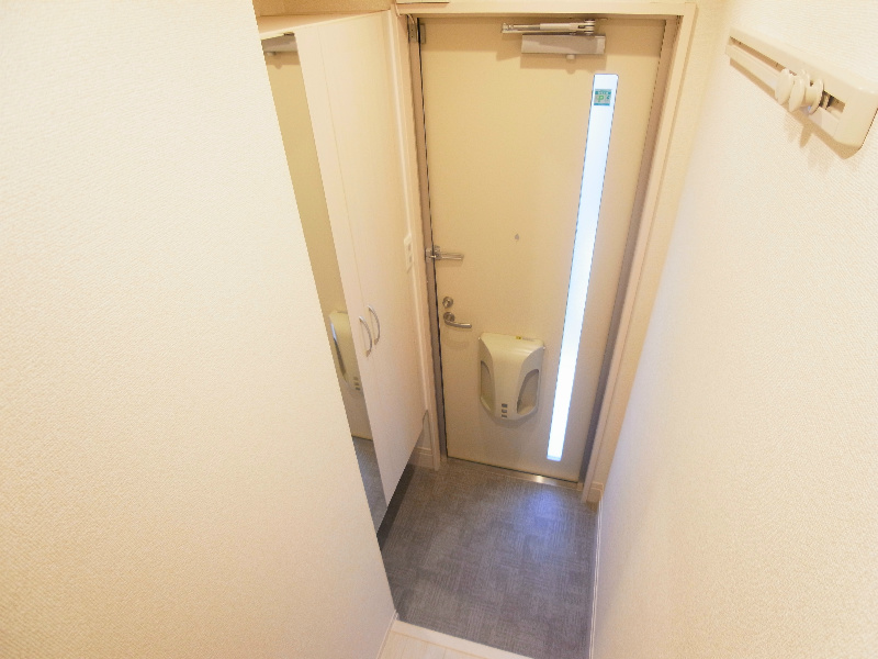 ラ・ベルメール 玄関