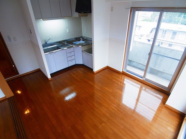 ソフィア リビング