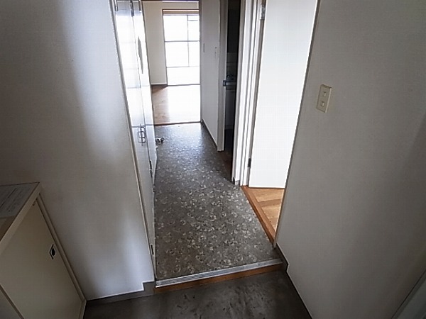 プラザ天王台 玄関