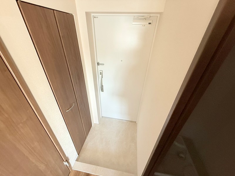 gute　Wohnung　北千住 玄関