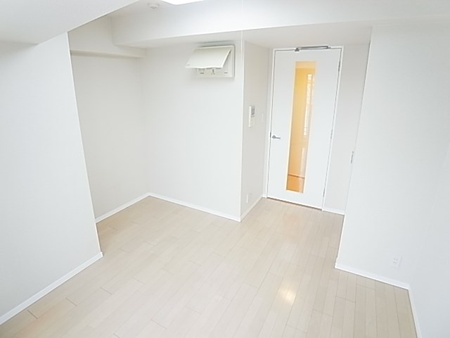 リファイズ綾瀬 リビング