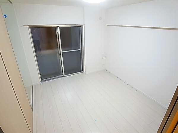 リブリ・白山WEST ベッドルーム