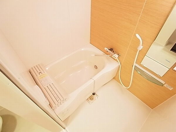 リブリ・白山WEST 風呂画像