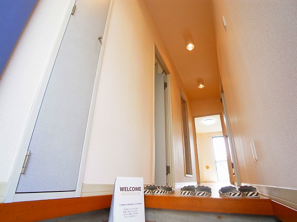 ローズ・ウッド 玄関