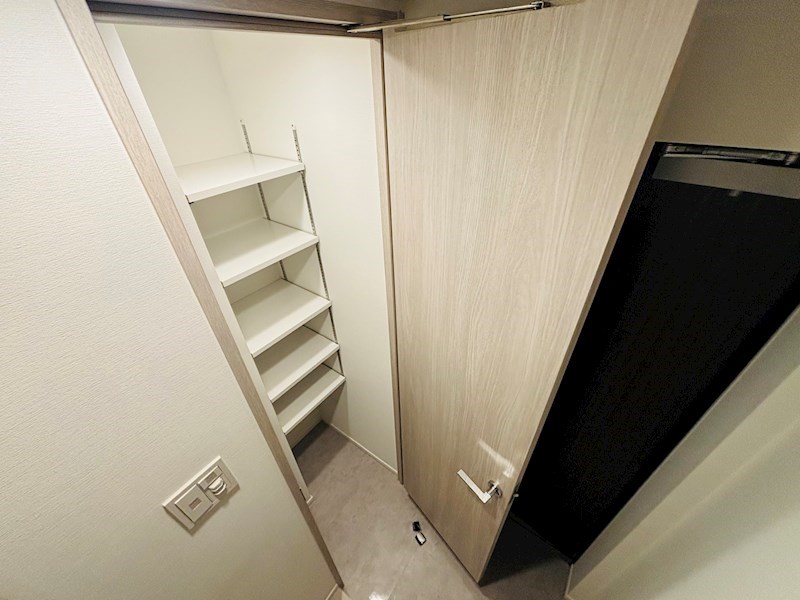 Ｓ－ＲＥＳＩＤＥＮＣＥ松戸Ｌｉｃｈｔ 玄関