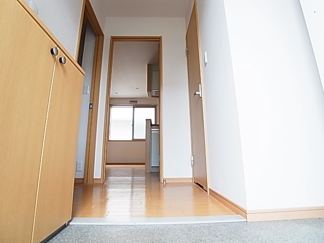 Ｓ・シャトル 玄関