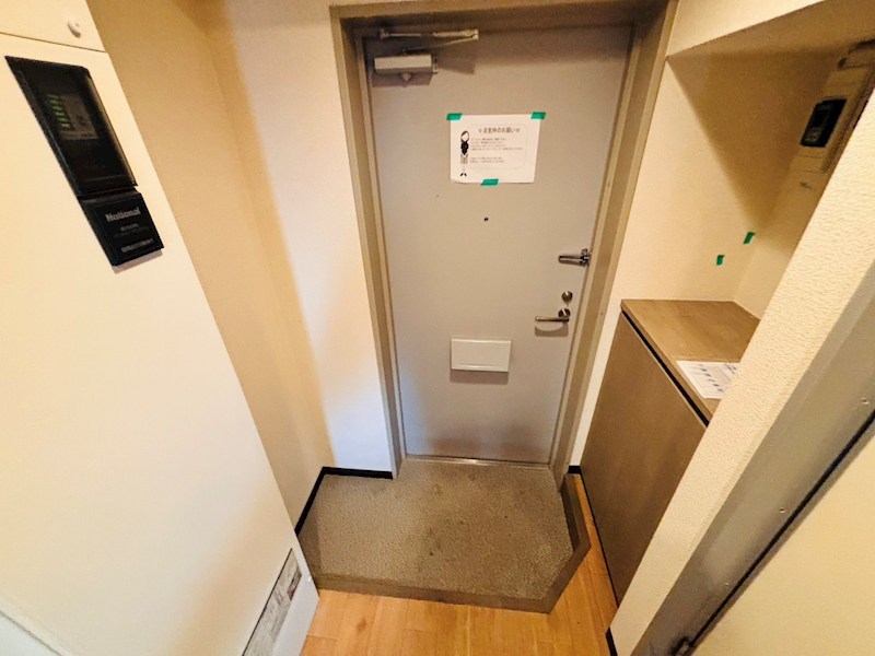 コンフォール小泉 玄関