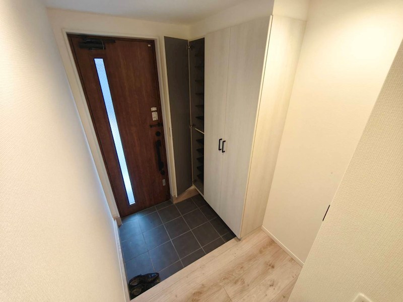 RIOVA北千住 玄関