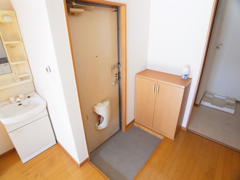 五香サンロードス 玄関