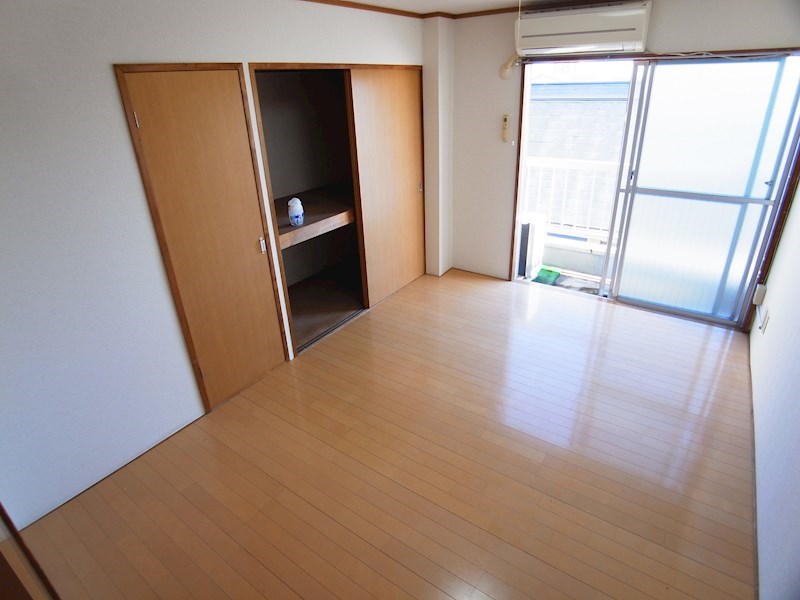 五香サンロードス ベッドルーム