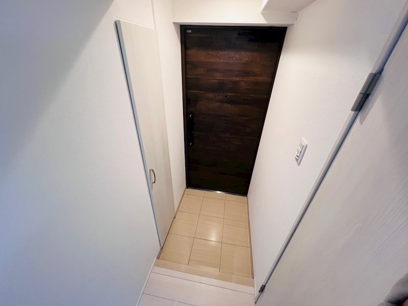 RELUXIA北千住 玄関