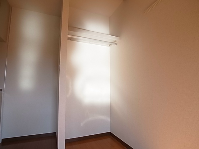 エスティーヌ・ユウ その他8