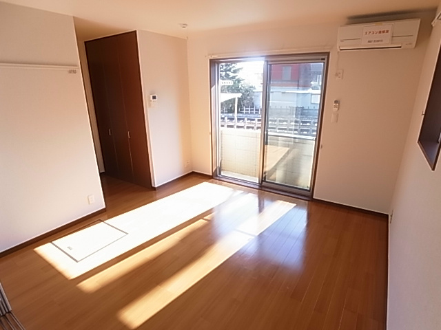 エスティーヌ・ユウ リビング