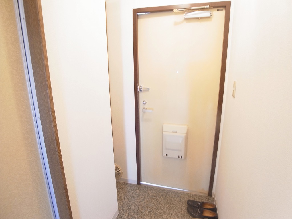 サンエステートＡ 玄関