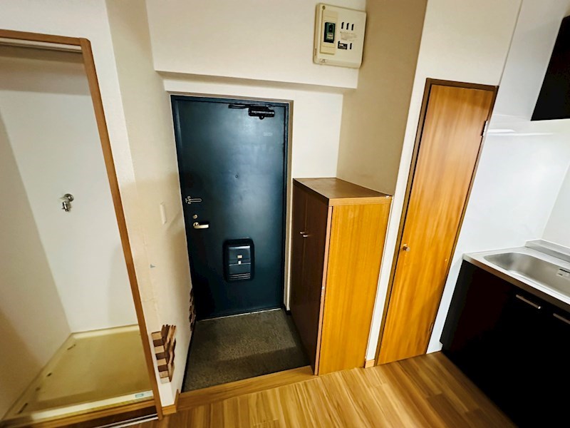 モアウイング 玄関