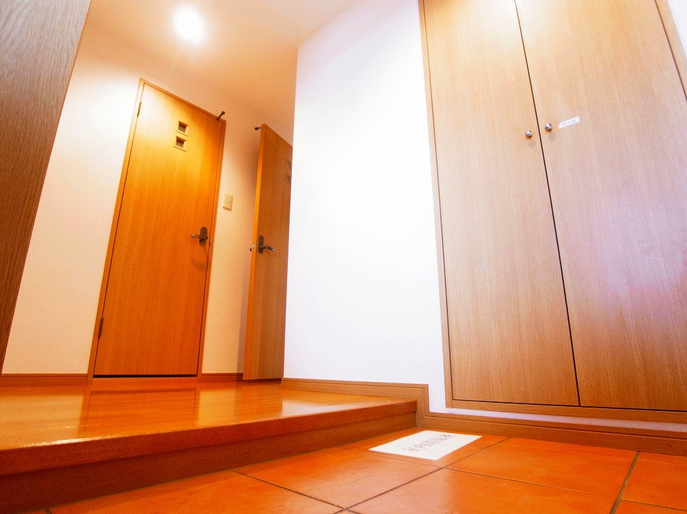 コンフィール西新井AP  玄関