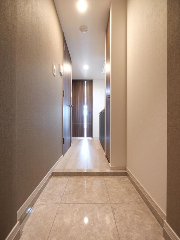 ラフィスタ金町 玄関