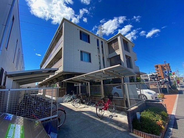 Ｅｍｉｌｅ 外観写真