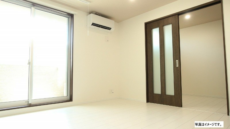 REGALEST 柏泉町 リビング