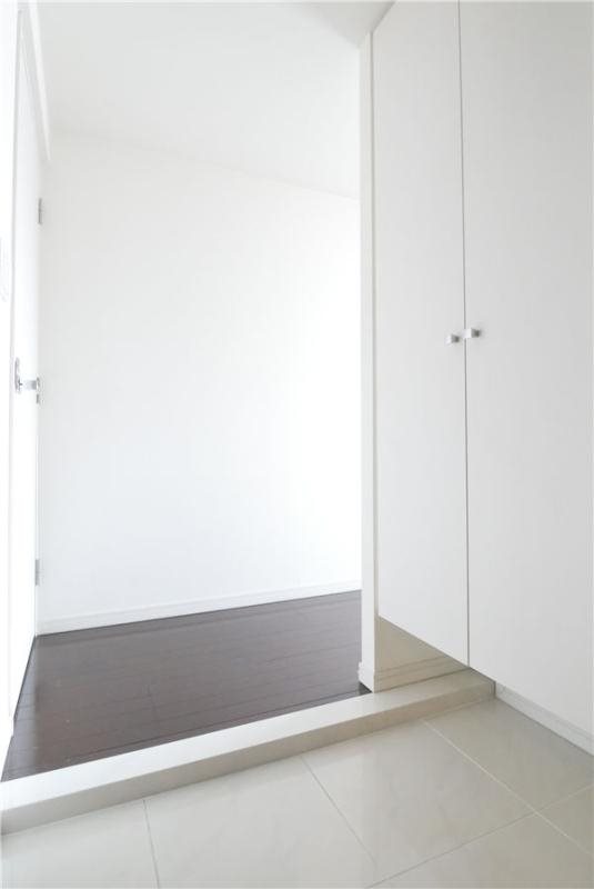 N-flats小台 玄関