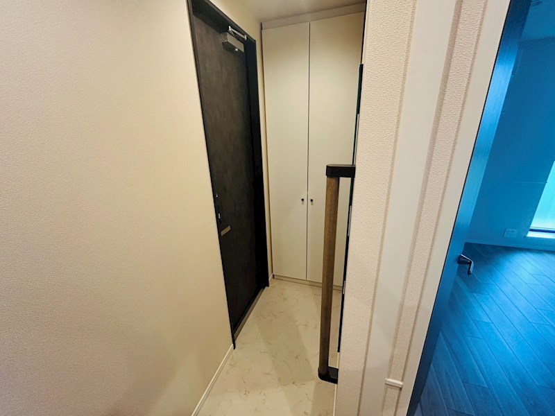 ライトガーツェおおたか 玄関