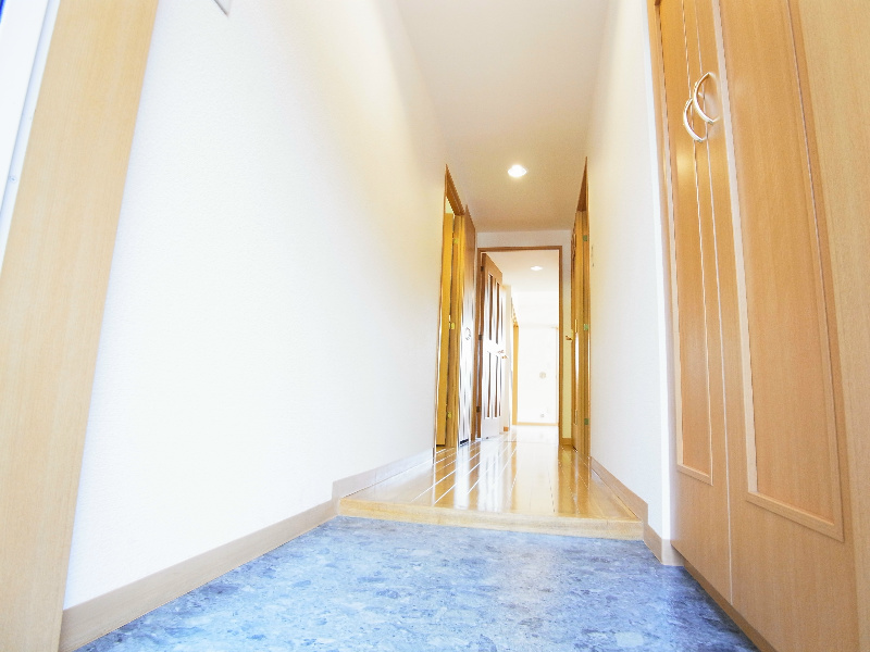 ヌーベルバーグ常盤平　 玄関