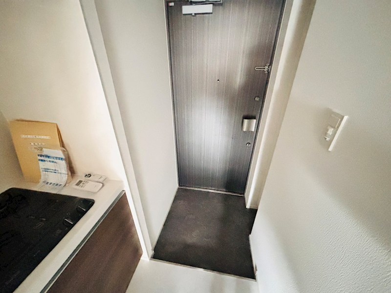 ヴァローレ松戸フィーロ 玄関