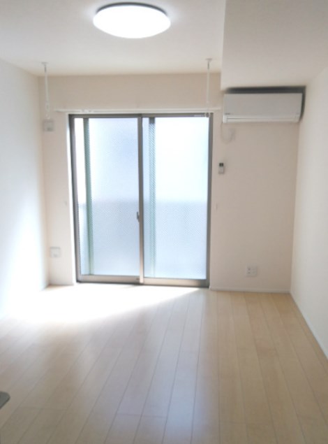 キャメル柏旭町７ リビング