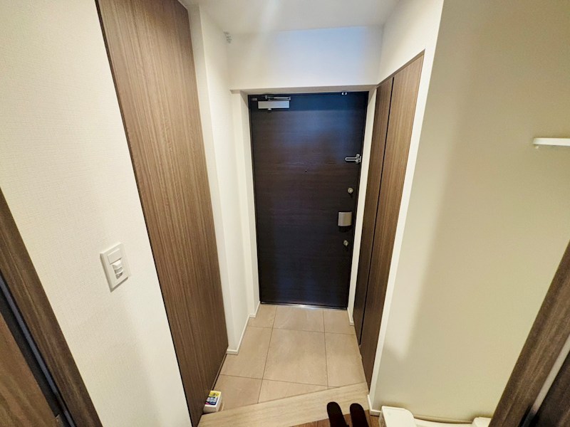 プライマル町屋 玄関