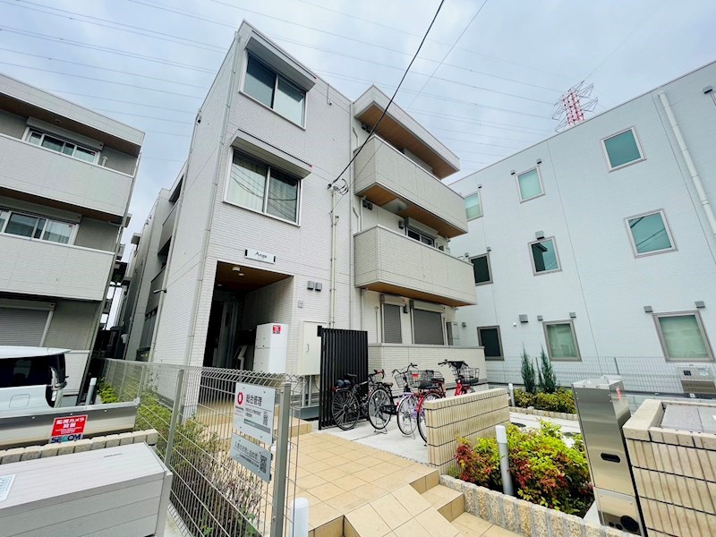 ange 102号室 外観