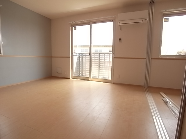 メゾンリッシュB リビング