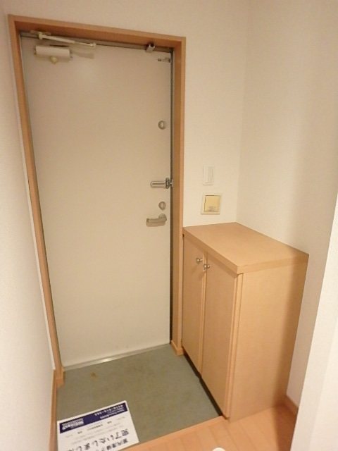 クレフラスト豊四季 玄関