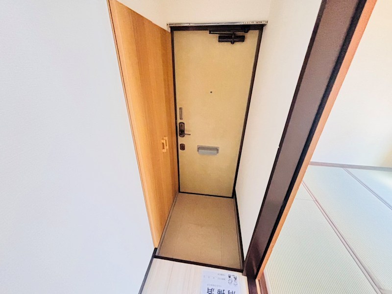 第5サンハイツ 玄関