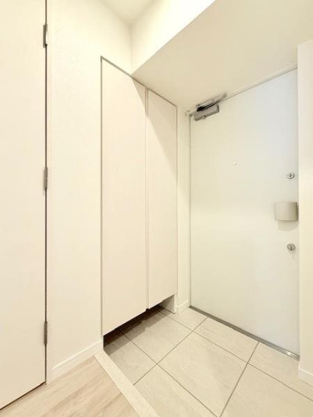 アジールコート町屋 玄関