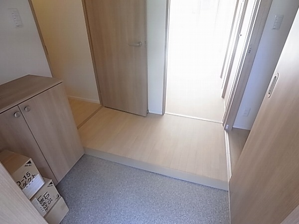 サンフローラ・エフⅡ 玄関