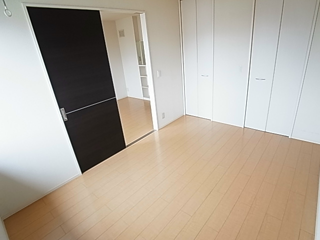 ルガーナ ベッドルーム