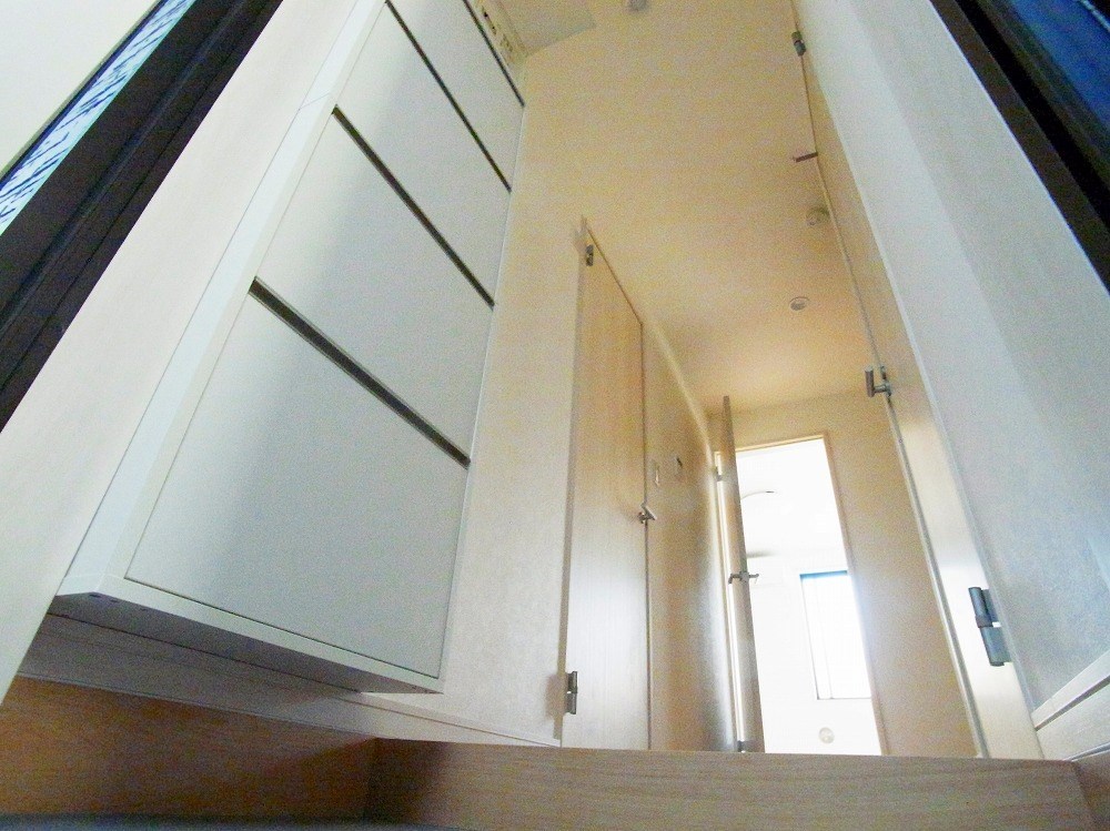 Ambition松戸 玄関