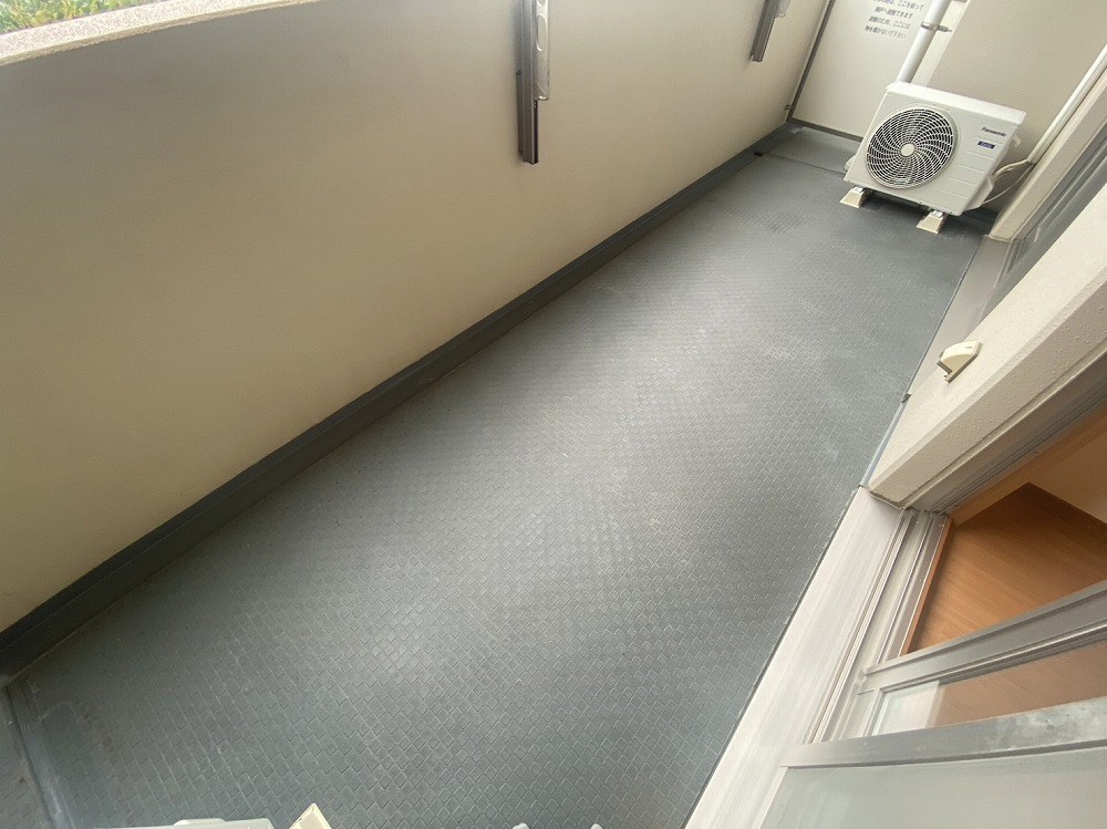 ロイヤルパークス新田 ベランダ