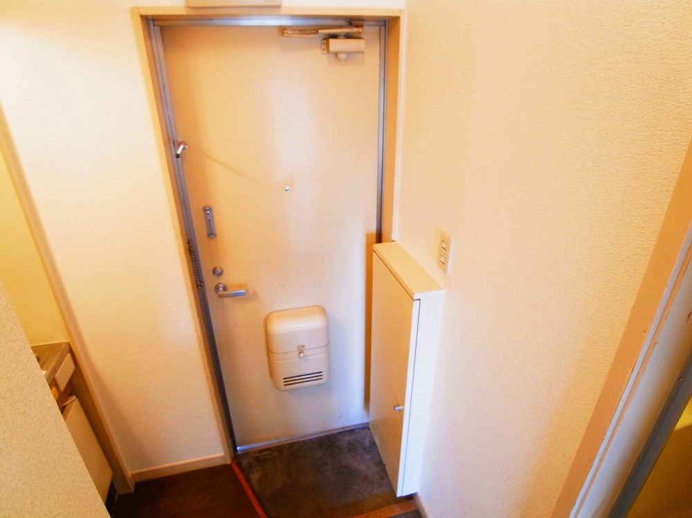 フローラルタウン2 玄関